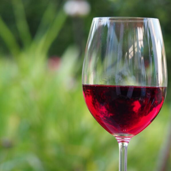 Drinking a moderate amount of wine may lower the risk of serious ...