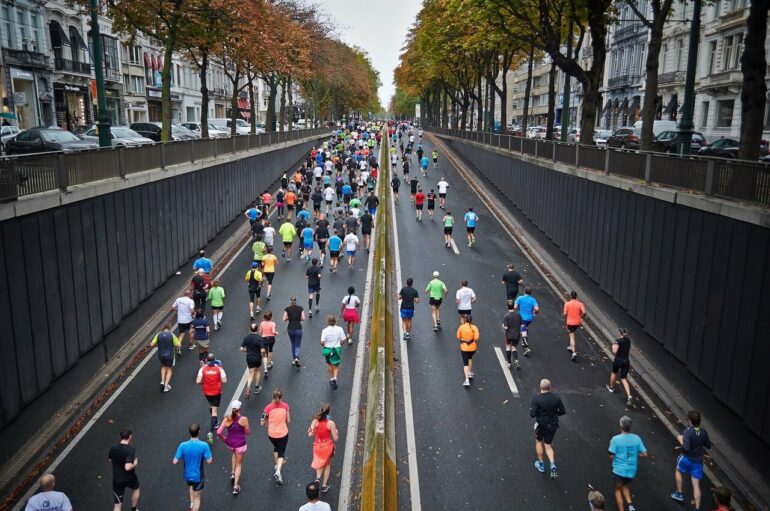 Large-scale analysis links slower marathon finish times to lower air ...