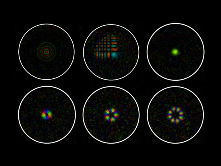 Microscopy at the tip of a hair-thin optical fiber: New approach ...