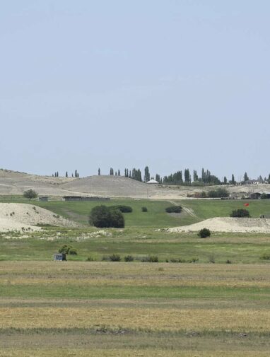 More than 1,300 prehistoric burial mounds in western Azerbaijan ...