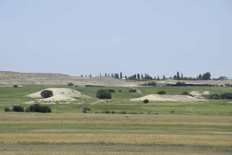 More than 1,300 prehistoric burial mounds in western Azerbaijan ...