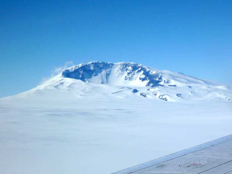 Active Volcano Discovered Under Antarctic Ice Sheet | Live Science