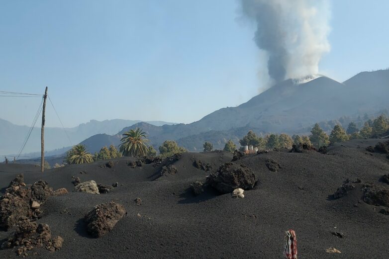 Cumbre Vieja study suggests that magma composition drives volcanic ...