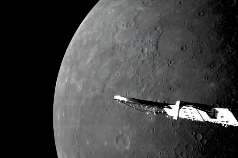 Spacecraft buzzes Mercury's north pole and beams back stunning photos