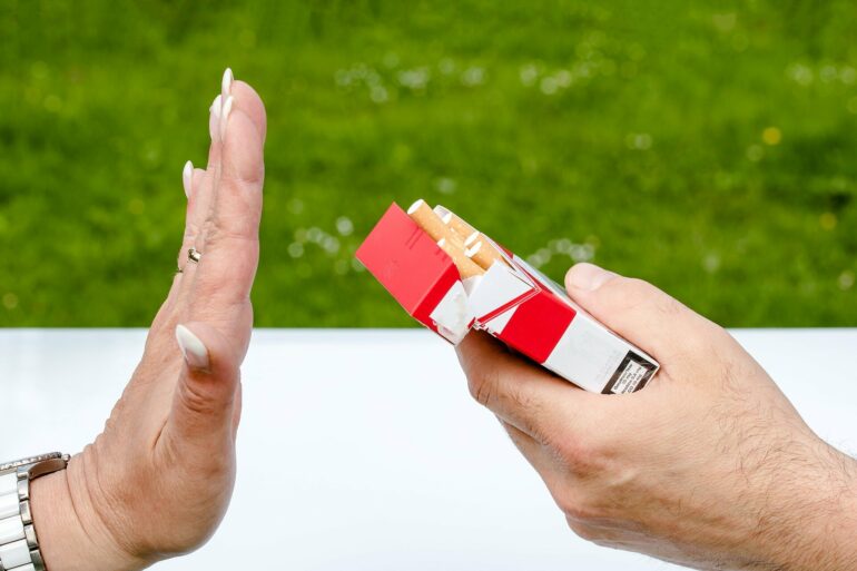 Study finds chances of quitting smoking improve with integrated ...