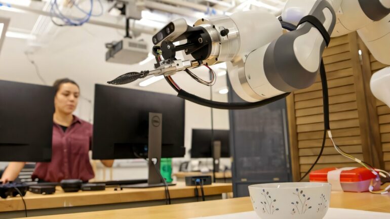 The Kiri-Spoon: Research turns robotic hardware into flatware for ...