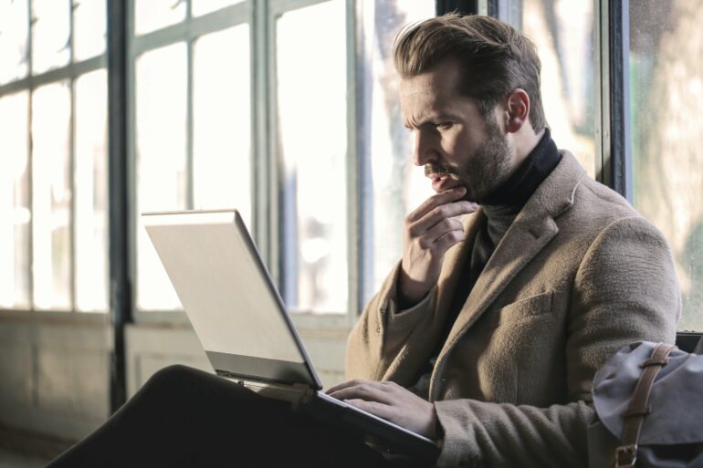 Study finds influencers promote 'overwhelmingly' misleading ...