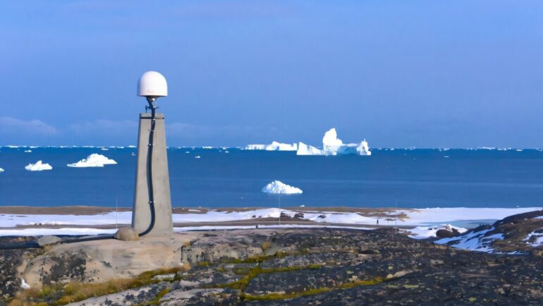 Weak rocks and melting ice sheet explain rapid ground uplift in ...