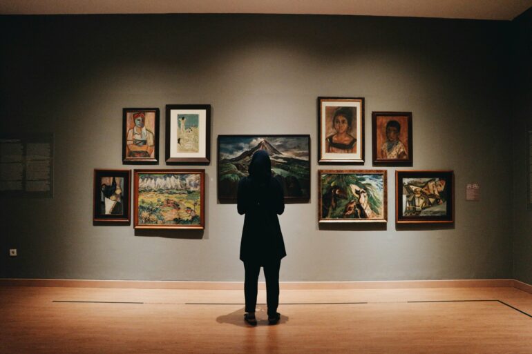 Zero-shot classification of art with large language models