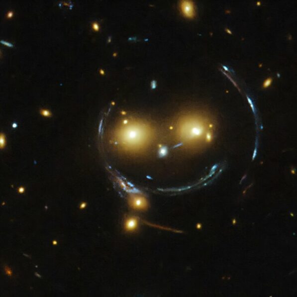 Mapping cosmic shear to illuminate dark energy