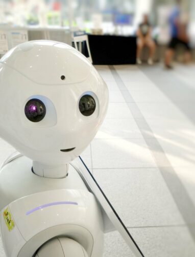 Study shows people in Japan treat robots and AI agents more ...