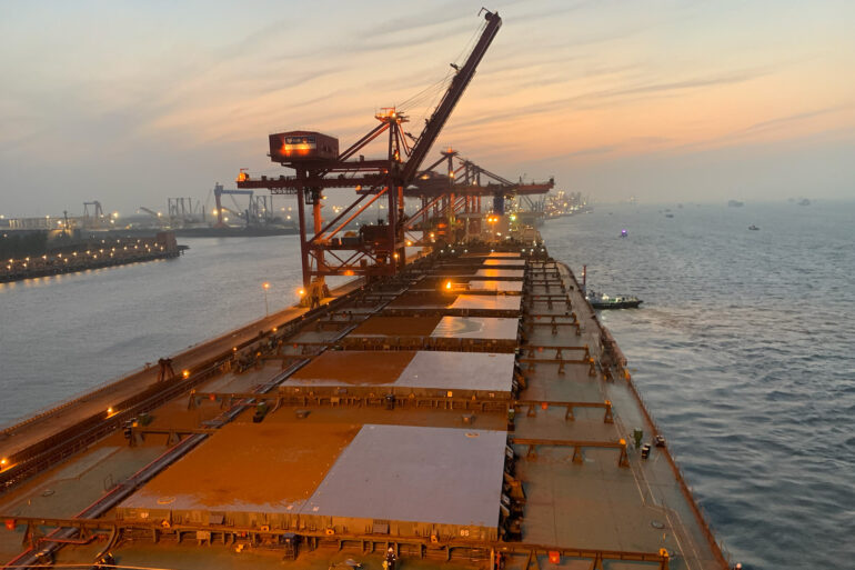 Study: Burning heavy fuel oil with scrubbers is the best available ...