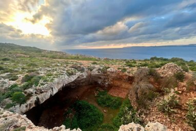 Hunter-gatherers' daring sea journey to Malta predates early ...