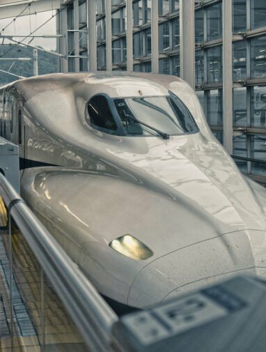 Japanese firms build 3D-printed train station in a week