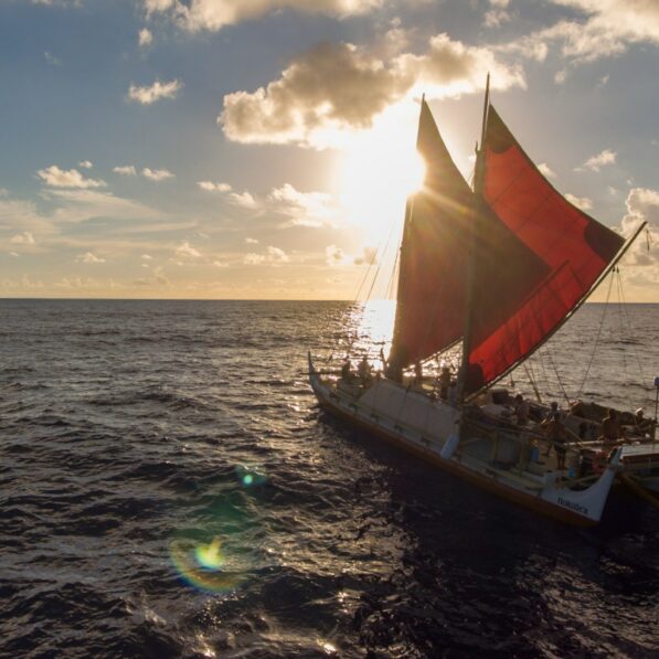 This woman navigated a 3,000-mile Pacific voyage without maps or ...
