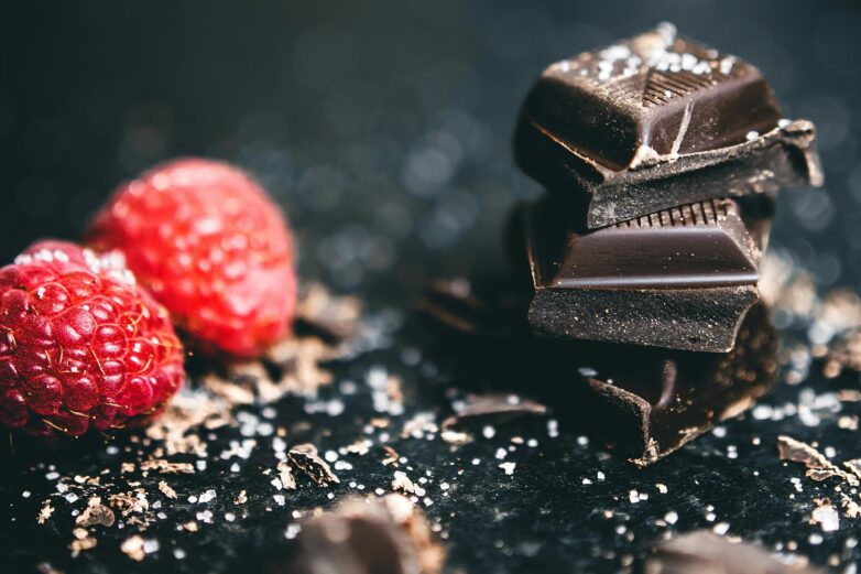 ECU | Tea, berries, dark chocolate and apples could lead to a ...