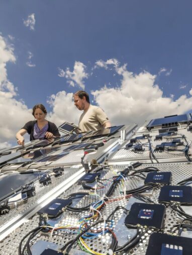 Long-term test shows efficiency of perovskite cells varies with ...