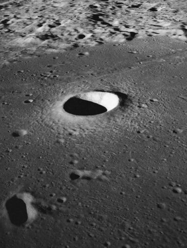 NASA wants to put a nuclear reactor on the Moon by 2030. Choosing ...