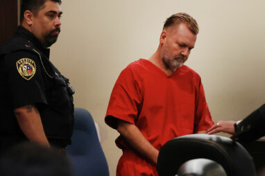 Identifying as a 'STEM person' makes you more likely to pursue a ...