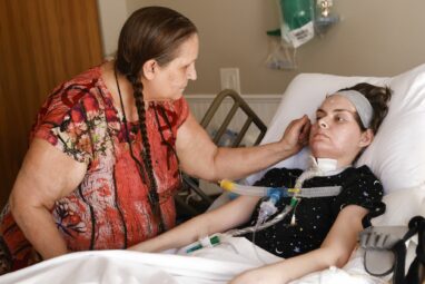 Astronauts can get motion sick while splashing back down to Earth ...