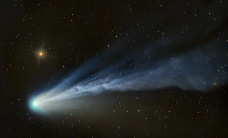 Astronomers Detect Mysterious Radio Signals From Ancient Comet 12P ...