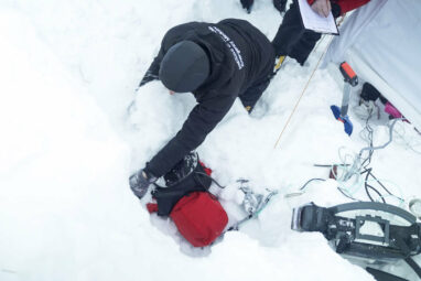 Avalanches: User-carried safety device can increase survival time ...