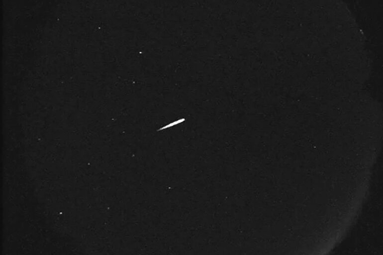 How to watch the Orionid meteor shower, debris of Halley's comet