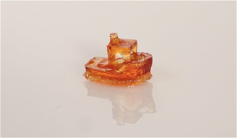 Light-triggered process lets 3D printers create custom glass ...