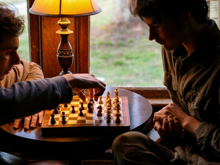 Overconfidence persists even where regular feedback should ...