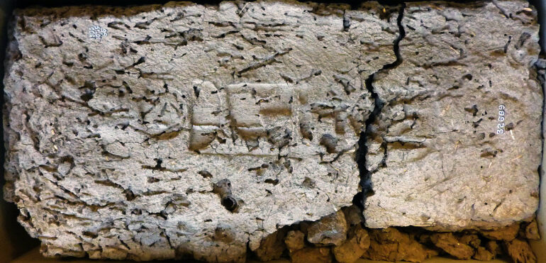 Radiocarbon dating of Egyptian artifacts puts Thera (Santorini ...