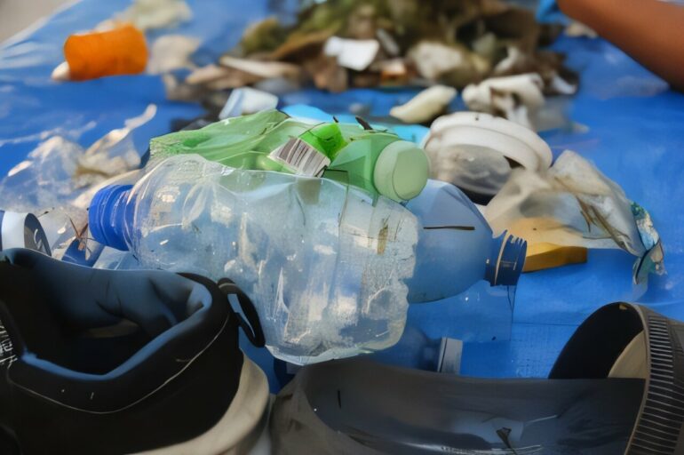 Toronto's Don River carries 36,000 kg of microplastics into Lake ...