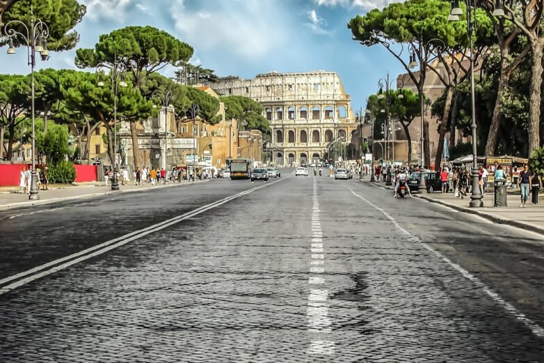 Digital map increases Roman Empire road network by 100,000 ...