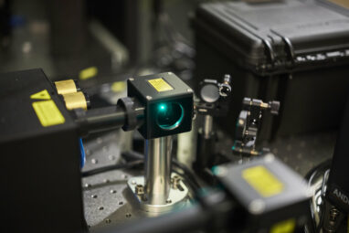 Sunlight split in two: Organic layer promises leap in solar power ...