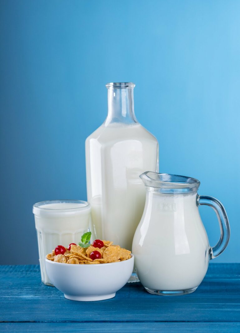 Whole-fat dairy consumption in youth associated with 24% lower ...