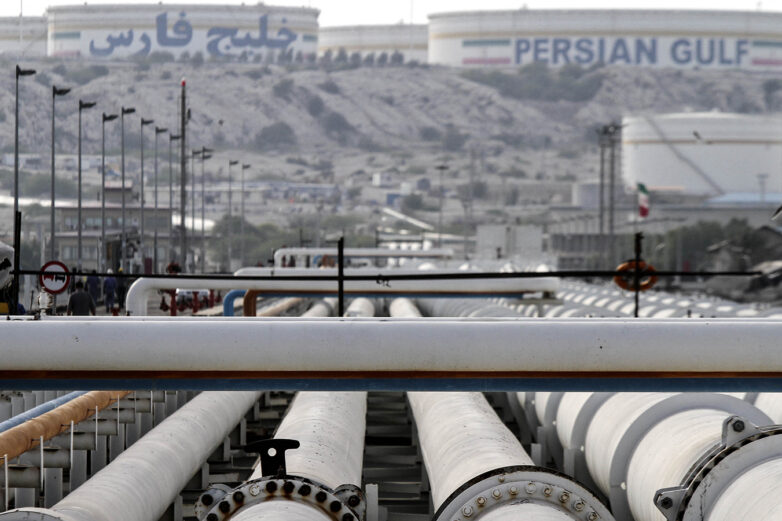 Middle East War Disrupts Global Plastics Trade